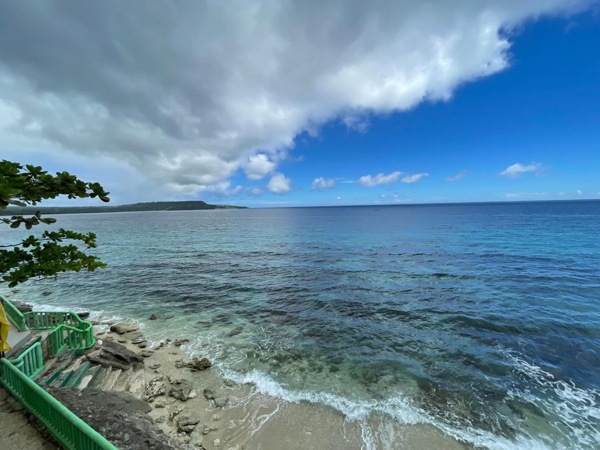 Oceanfront Beach Resort Siquijor Exterior foto